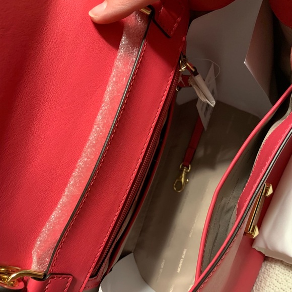 Michael Kors purse - Picture 7 of 8